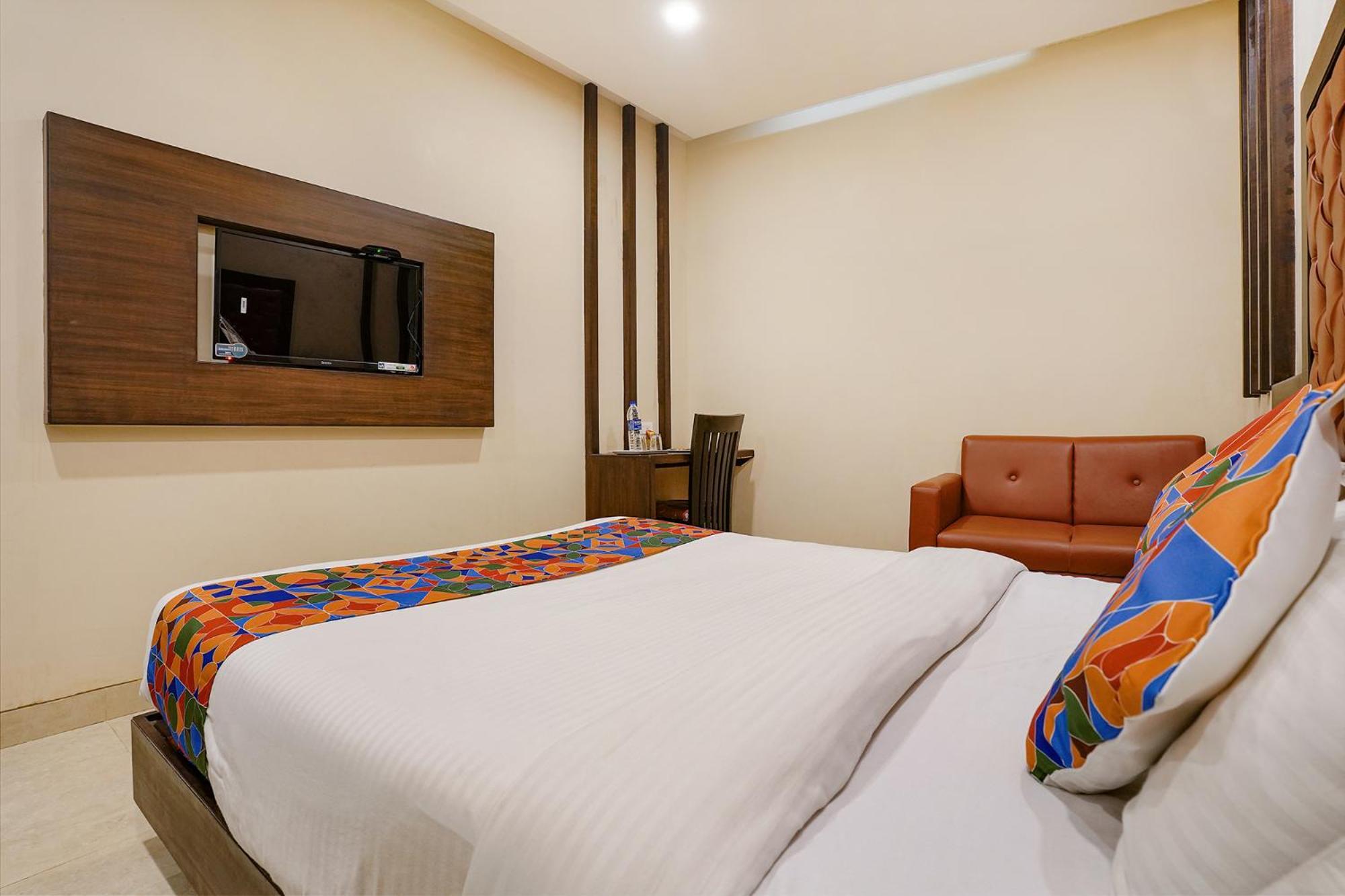 Fabhotel Vertigo Suites - Nr Bkc 孟买 外观 照片