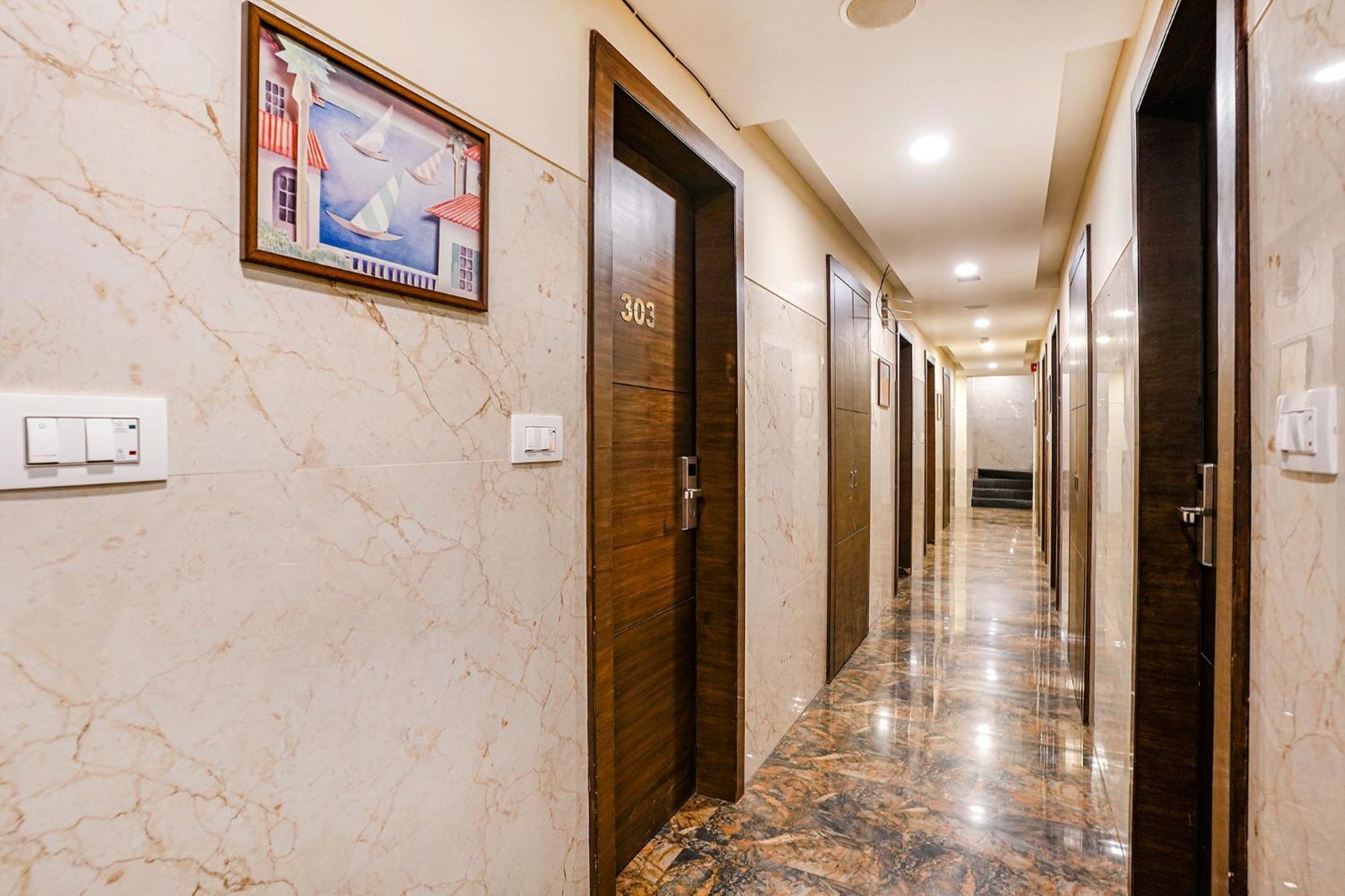 Fabhotel Vertigo Suites - Nr Bkc 孟买 外观 照片