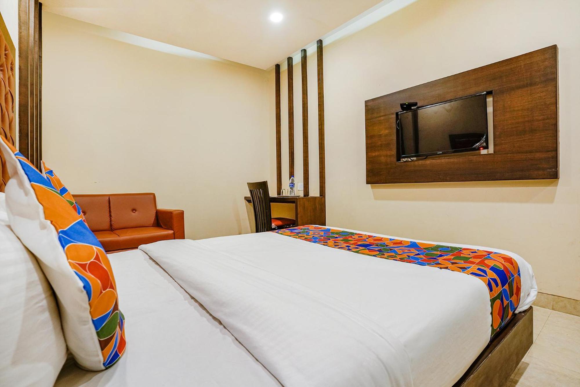 Fabhotel Vertigo Suites - Nr Bkc 孟买 外观 照片